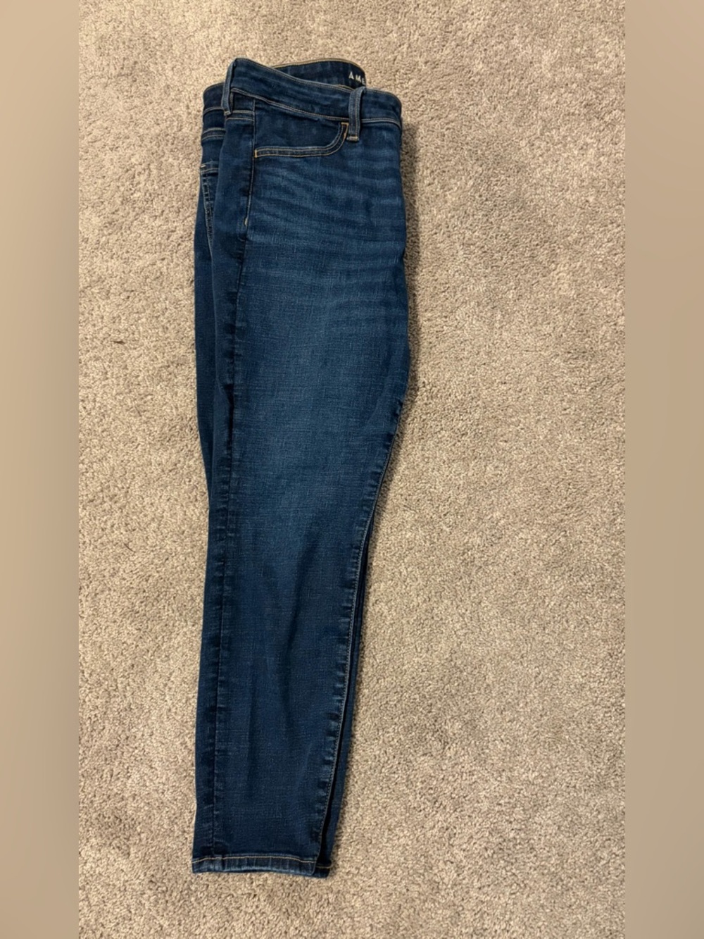 American Eagle Outfitters Dark Blue
Next Level Stretch Jegging